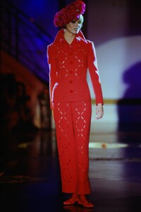 2006556493_versace-hc-fw-1993(5).thumb.jpg.915d0f4c20065e405e7fb4ad563cdbfa.jpg