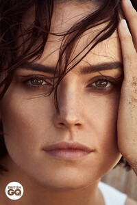 20191122-Daisy-Ridley-01.jpg