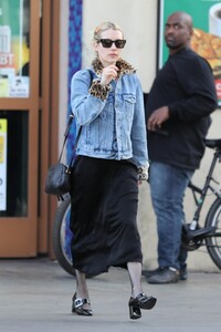         rob201219BZNimage129.jpg