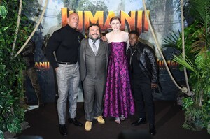      kar041219BZNimage154.jpg