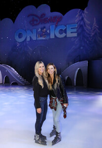 Audrina+Patridge+Disney+Ice+Presents+Mickey+VUuJfAUVBDUx.jpg