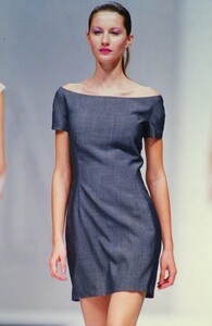 2105963201_gisele-runway-mix(3).thumb.jpg.4c355f57b64c5c295801b752f79754a3.jpg