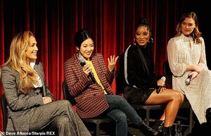 21691616-7745199-Q_A_The_ladies_of_Hustlers_seemed_to_be_jovial_as_they_fielded_q-a-85_1575255217041.jpg