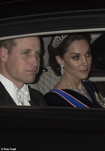 22119688-7781543-Kate_Middleton_37_joined_husband_Prince_William_37_as_they_drove-a-6_1576144310261.jpg