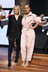 Alicia+Keys+62nd+Grammy+Awards+Nominations+pqdWoMS7Rssx.jpg