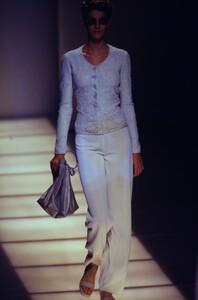 275540217_giorgio-armani-ss-1997(12).thumb.jpg.5f0008b5cc38e58fb3c7af2f3af3a8da.jpg