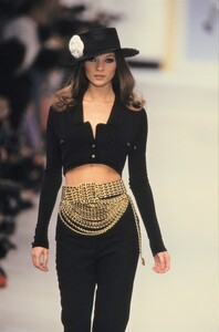 276708363_kate-moss(1).thumb.jpg.a82785c91ba7399f9601b0cb934779ed.jpg