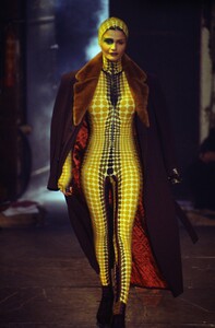 290375064_JeanPaulGaultier1995Fall(20).thumb.jpg.c60a0acbfe80eb17e2cb8d0e3bb77c10.jpg