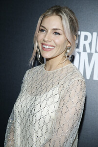 Sienna+Miller+American+Woman+New+York+Screening+jugneloEwRvx.jpg