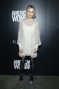 Sienna+Miller+American+Woman+New+York+Screening+7qB5C04k_vmx.jpg