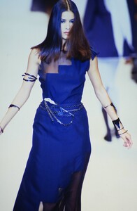 409930283_karl-lagerfeld-ss-1993(1).thumb.jpg.ff99d5b35cc769c94810de28ae8f7c5b.jpg