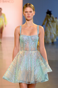 419375542_BronxBancoRunwaySeptember2019NewYorkK9LtoBtuOmex.thumb.jpg.8f1cdc48e028a78e60ab9bbb7171fabf.jpg