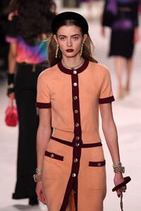 426529165_ChanelMetiersArt20192020RunwayLeGrand7ErDrU9F-s0x.thumb.jpg.2b9379b39c32c932b3359013ef9fc406.jpg