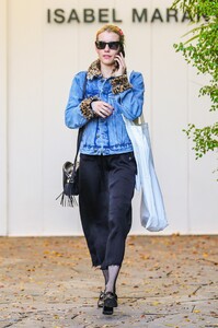         rob201219BZNimage108.jpg