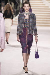 435989620_ChanelMetiersArt20192020RunwayLeGrandXqmNZFhs5Lrx.thumb.jpg.617654a776930f3407dbe5ed2fd4248f.jpg