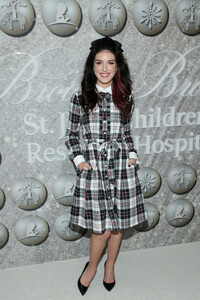 Shenae+Grimes+Beech+Brooks+Brothers+Annual+g0ZJGLzXdJXx.jpg