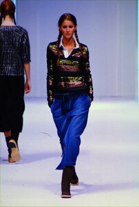 559092172_sportmax-fw-1999(8).thumb.jpg.ea7f89bc85dc0d60d2cf84ed25ec1192.jpg