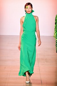 570924574_ChristopherJohnRogersRunwaySeptember2019LiBmwseAaGix.thumb.jpg.d1e6bf9fe5fd3abbe4a3253d68c8a89c.jpg
