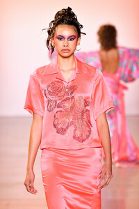 598394294_ChristopherJohnRogersRunwaySeptember2019Ce7gKjWQOa9x.thumb.jpg.5f6c7e4c0a57e9b532c641f871b25477.jpg