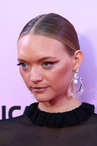 Gemma+Ward+NGV+Gala+2019+Arrivals+YTNPwhegGqEx.jpg