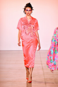 611519587_ChristopherJohnRogersRunwaySeptember2019NXNI8DfBOkHx.thumb.jpg.9e5cfc1377c8396a352ad2c7b7da8217.jpg