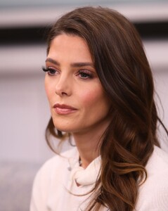         ash211219BZNimage23.jpg