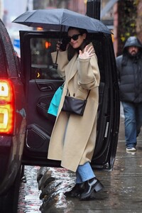       lea101219BZNimage115.jpg