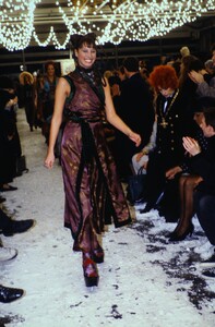 660634836_JeanPaulGaultier1994Fall(8).thumb.jpg.78f95908e7fb1ae993d483e2a387cb4e.jpg