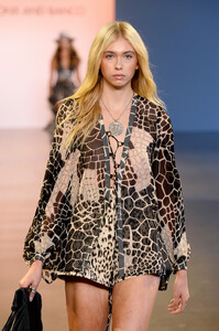 774287364_BronxBancoRunwaySeptember2019NewYorknf5Z4U5X7EFx.thumb.jpg.1e04af1c83f5af134568ccacfa62be7b.jpg
