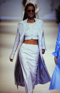 787262274_karl-lagerfeld-ss-1993(2).thumb.jpg.7add500e8e71f3c5ec40b165d7cee48e.jpg