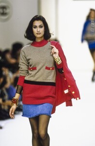 792830850_yasmeen-ghauri(6).thumb.jpg.c12b29237670822fed2f9c238b3f583b.jpg