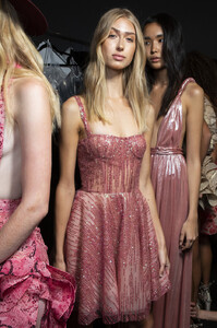 801760471_BronxBancoSpring2020BackstageElD87S-vpCUx.thumb.jpg.afbfc850dcaeb50ba42ae03cc8db3fda.jpg