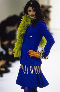 822767719_helena-christensen(5).thumb.jpg.c8e02eb61cea9a8465a1b79bc206ffd7.jpg