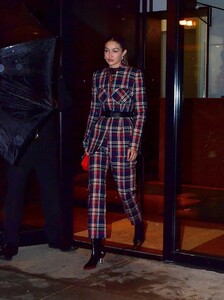         gig141219BZNimage104.jpg