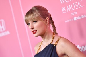         tay121219BZNimage101.jpg