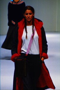 910223306_sportmax-fw-1999(12).thumb.jpg.44a80a14f978170993a653d67aea3f83.jpg