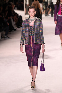 986047729_ChanelMetiersArt20192020RunwayLeGrandPRHzw5Yo6g1x.thumb.jpg.0685445d9bb29bd28d17c84dd391e671.jpg
