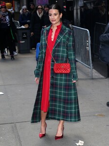       lea051219BZNimage116.jpg