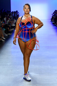 993480400_ChromatSpringSummer2020NewYorkFashionjW-iUUEDCKKx.thumb.jpg.58030f1cbfacf386ee77ed94a1ffff17.jpg