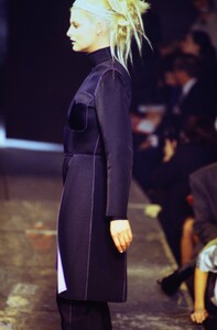 994488158_JeanPaulGaultier1995Fall(6).thumb.jpg.7f08e6b4a1c576ae57b0816a9bf1cc55.jpg