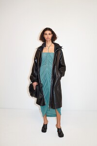 Bottega-Veneta-PF20_LOOK-01_W.thumb.jpg.7903d57b0e7721357d89f3faa1b66eda.jpg