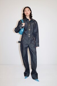 Bottega-Veneta-PF20_LOOK-15_W.thumb.jpg.399151b16f89ae47df14dffee59f57d0.jpg