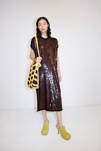 Bottega-Veneta-PF20_LOOK-33_W.thumb.jpg.af96c2171241611ebb8bc02938fa76ed.jpg