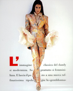 Chin_Vogue_Italia_March_1991_02.thumb.png.ab05bd3d47ad4bc4e81c9300dfc80161.png