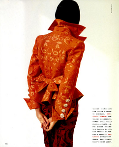 Chin_Vogue_Italia_March_1991_05.thumb.png.a96d026fc8892ed9e87fe6aeb5e1d821.png