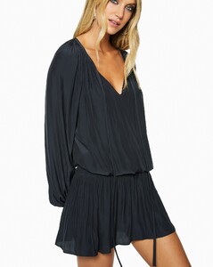 Classics-Paris_Dress_7502_5000x@2x.thumb.jpg.b8c0c97c6a269d3d3d7a1e79ca76489d.jpg