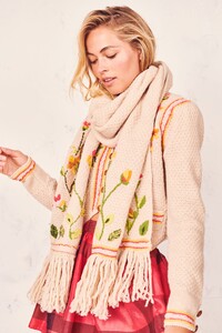 EDDIE-SCARF-OATMEAL2.thumb.jpg.c8ac63c435ec8ff227206a053596116e.jpg