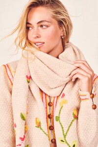 EDDIE-SCARF-OATMEAL3.thumb.jpg.cb035d8c427f8213238830457e689f74.jpg