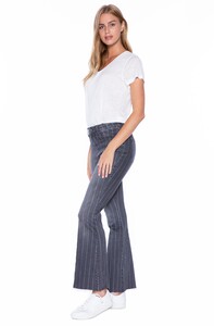 FL03-H.thumb.jpg.cfaf648fbe29a2137715f5f3cf081fa8.jpg