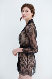 GirlandSeriousDream_Art_deco_lace_robe_black_boudoir.jpg